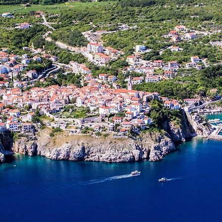 Vacation Home Kovachnica Vrbnik Luaran gambar